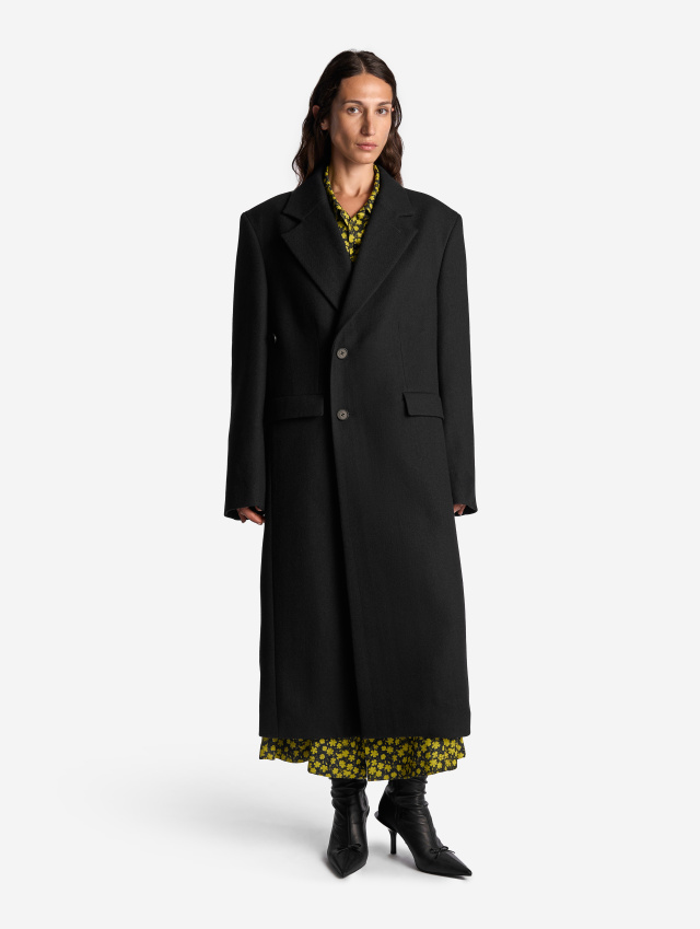 Строгое пальто