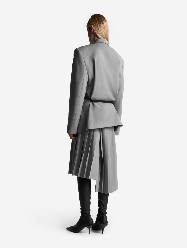 Пиджак плоского кроя 