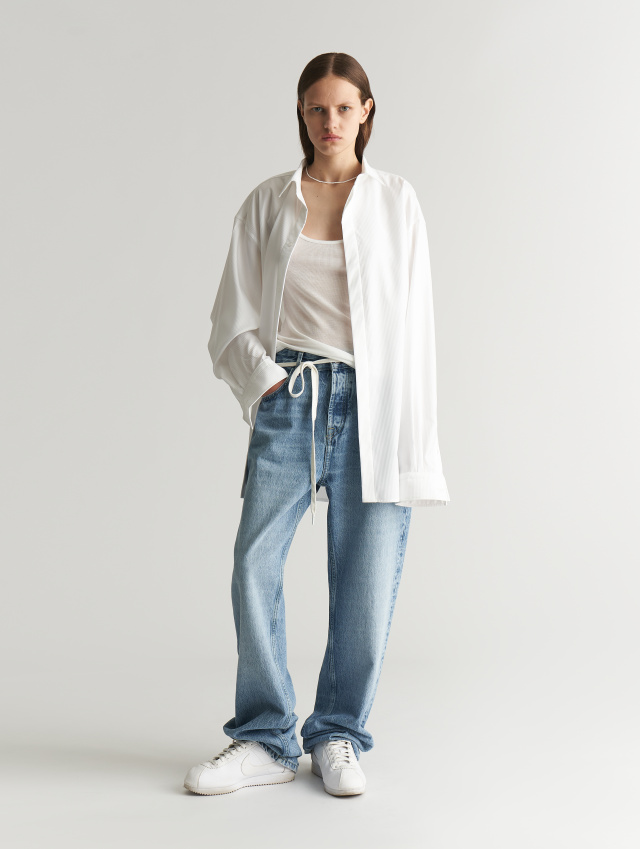 Джинсы прямого кроя 