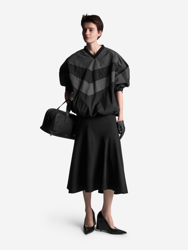 Свитшот из плащевой ткани