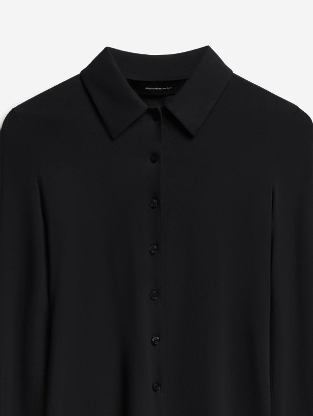 Обтекаемая рубашка из тонкого трикотажа