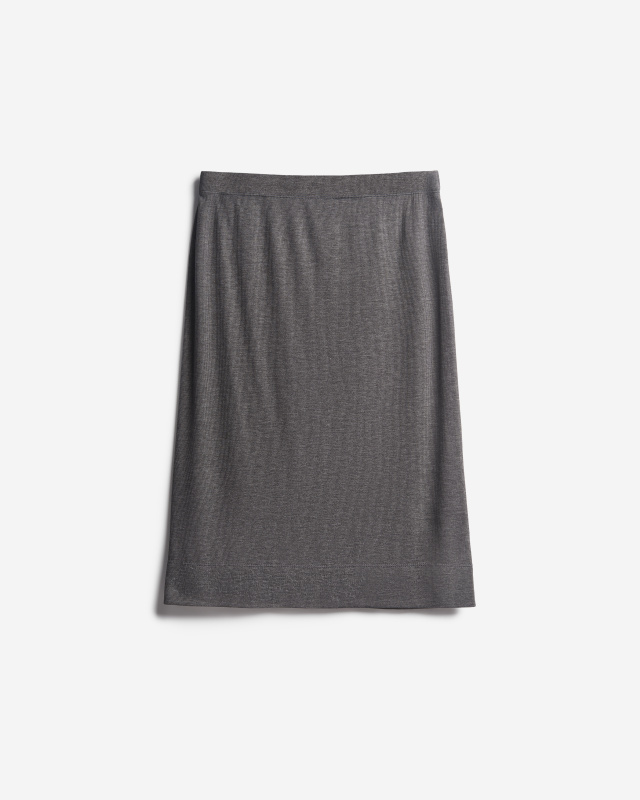 Тонкая трикотажная юбка-карандаш