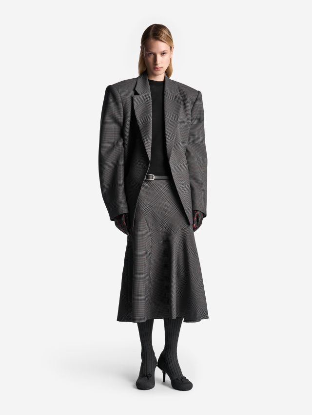 Пиджак плоского кроя