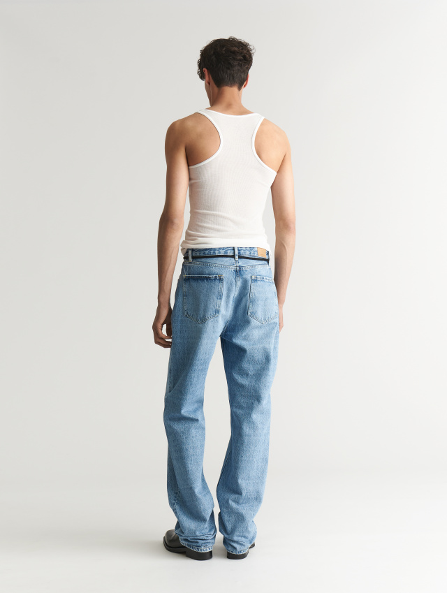 Джинсы прямого кроя 