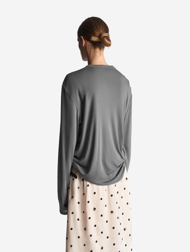 Тонкий трикотажный лонгслив