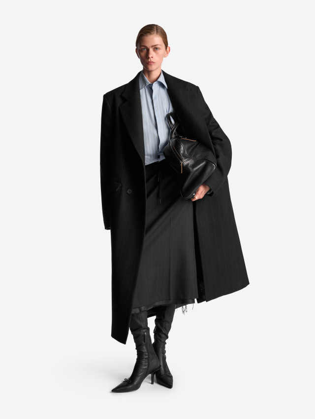 Строгое пальто