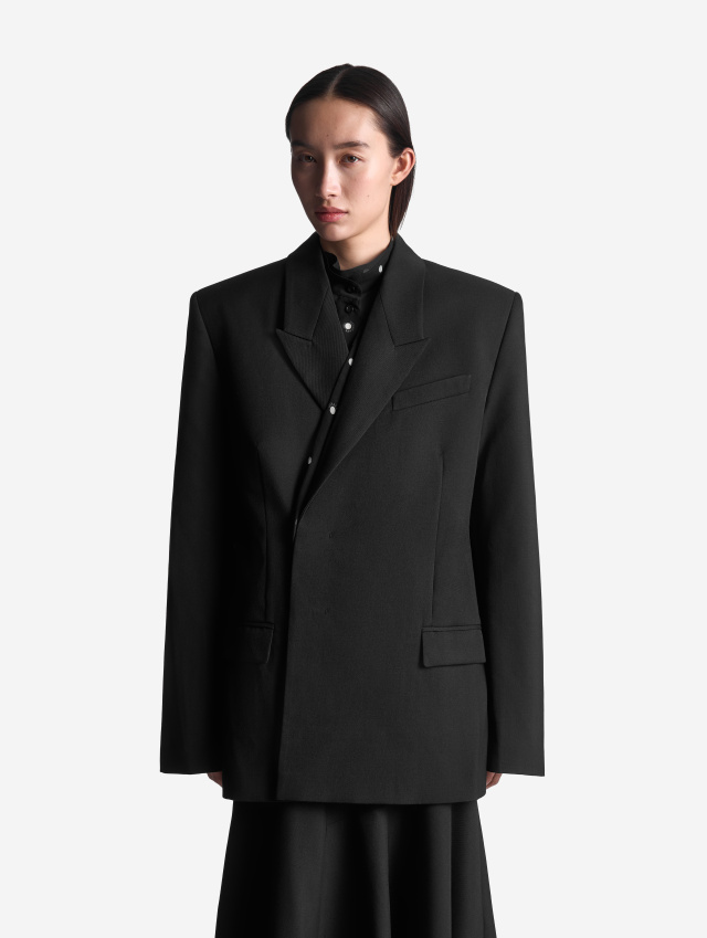 Приталенный пиджак