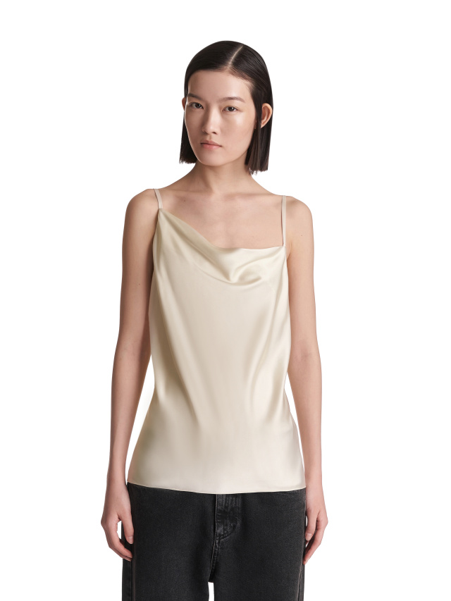 Топ из сатина