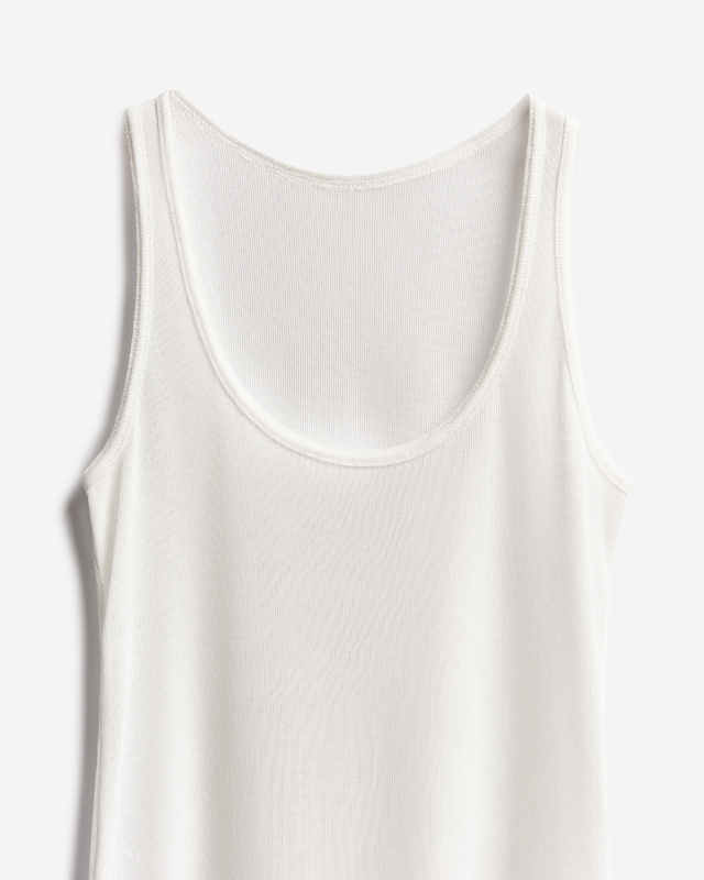 Тонкая трикотажная майка-топ