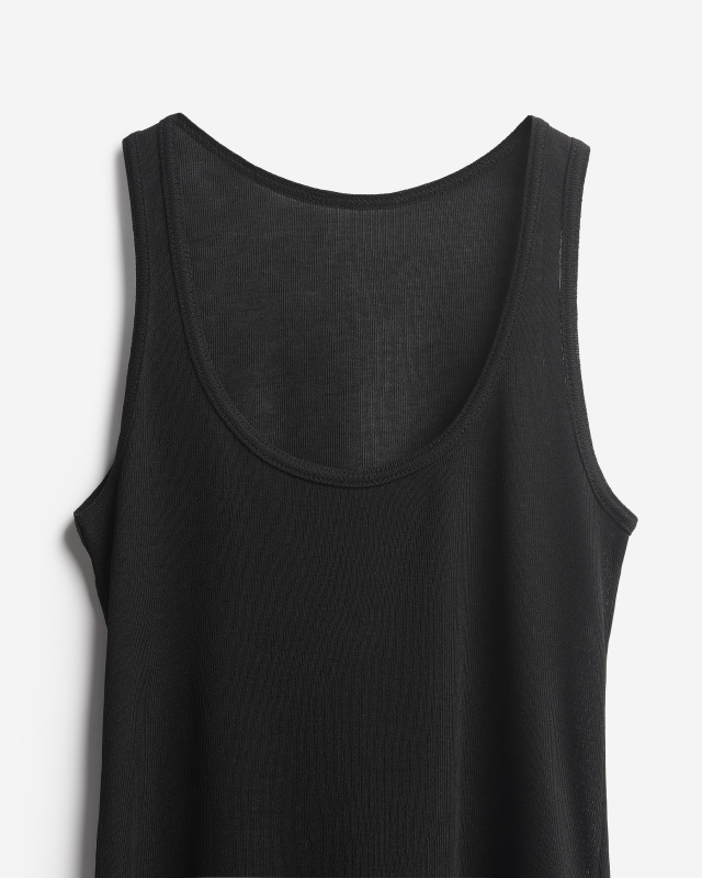 Тонкая трикотажная майка-топ