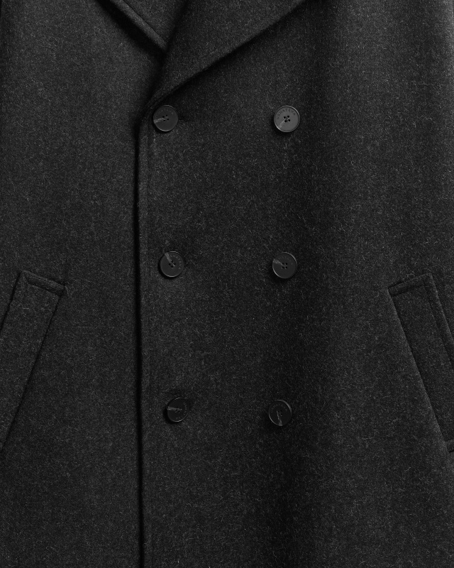 Пальто макси с широкими лацканами