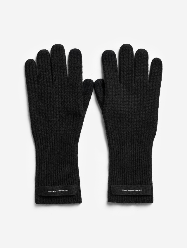 Вязаные перчатки